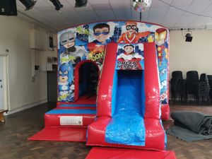 Super Hero Combi Castle