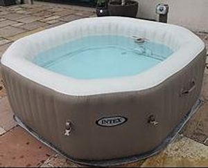 4 Person Tub Hire